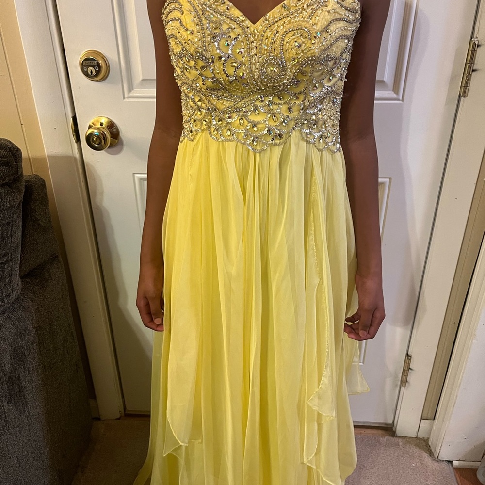 Prom Ready - Picture 2 of 15